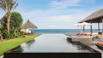 Luxury Villa, 5 Bedrooms, Non Smoking, Beach View | Pool