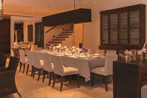 奢華別墅, 5 間臥室, 非吸煙房, 海灘景觀 | 餐廳