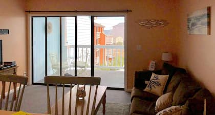 Cozy 1 bedroom condo
