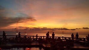 ชายหาด