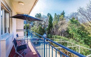 Property grounds - Holiday apartment with air conditioning and balcony (Crikvenica)