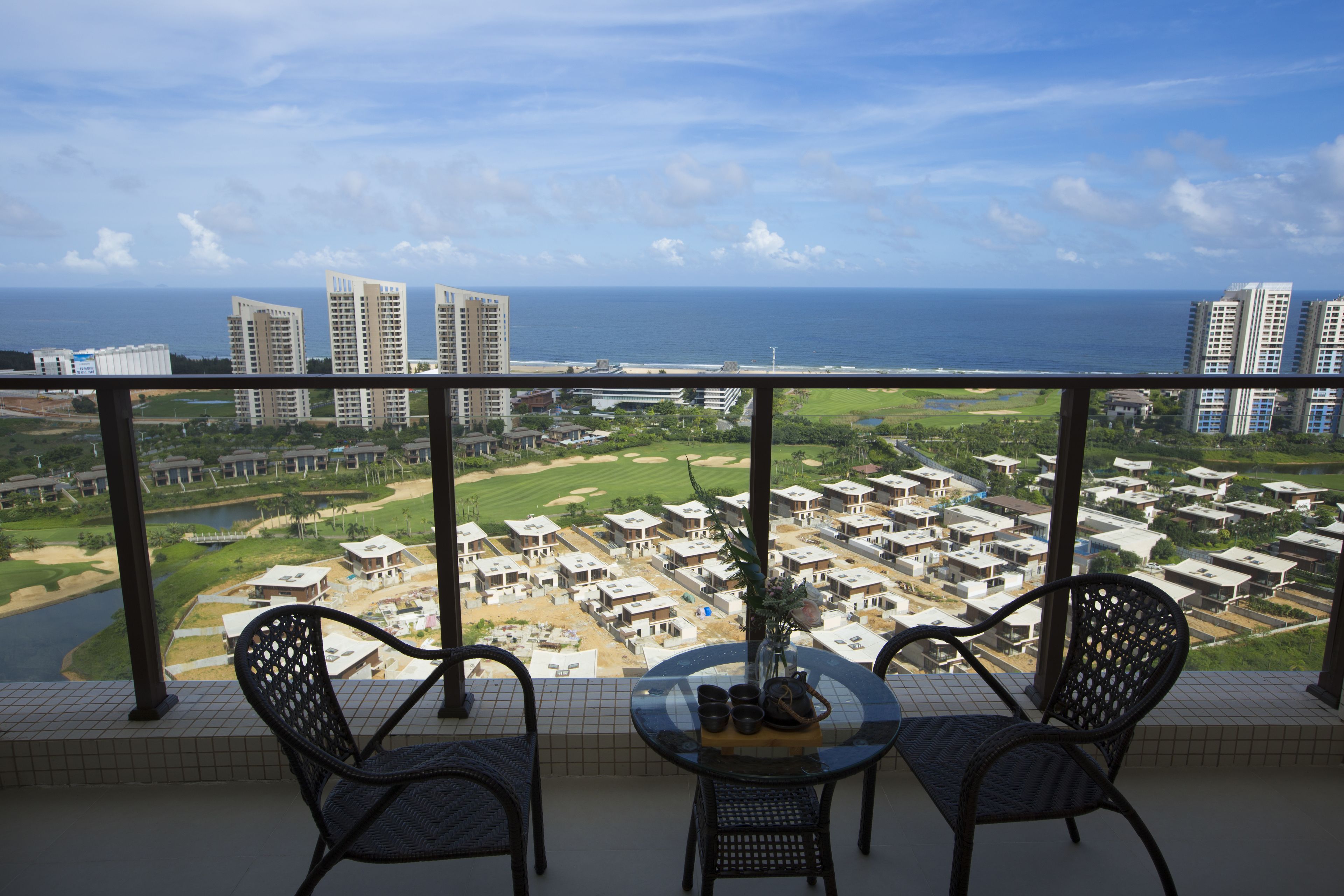 Exclusive-Zweibettzimmer | Blick vom Balkon