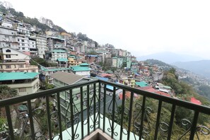 Super Deluxe Room With Balcony | Balcony view - Hotel Tenancy (Gangtok)