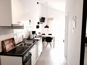 Fridge, oven, stovetop, dishwasher - Beautiful, modern apartments on Ciovo, Croatia. (Okrug Gornji)