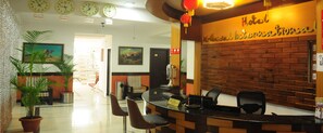 Reception - Hotel Al Wesal International (Madikeri)