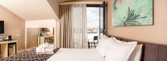 Elm Suite Hotel