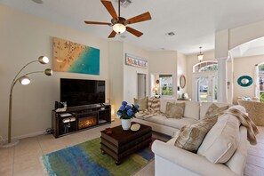 薄型テレビ、暖炉、テレビゲーム、卓球台