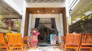 Balcony - Lagoon Homestay (Da Nang)