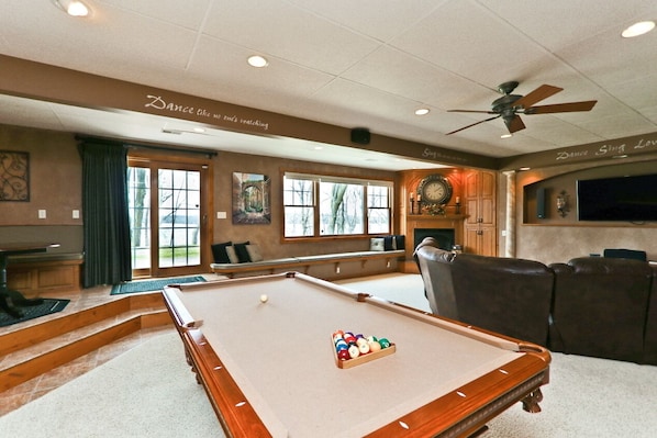 Spielezimmer