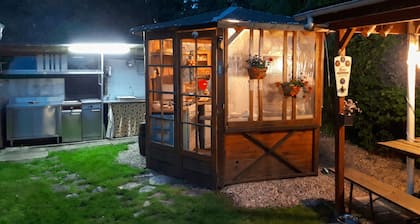 Homerez - Charmante Chalet mit Pool in Molinot
