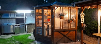 Homerez - Charming Chalet with Pool in Molinot