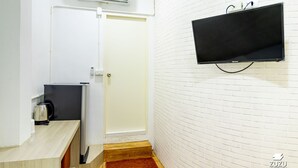 Unclassified image, 3 of 36, button - Ze Residence Bang Aor (Bangkok)