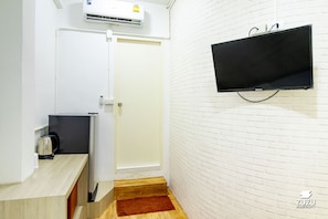 Standard Single Room, No Windows | Television