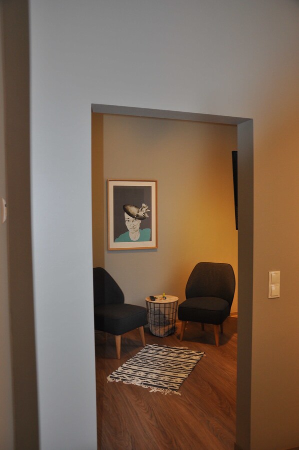 Apartment, 1 Bedroom | Living area