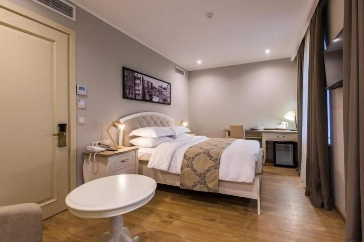 1 quarto, roupas de cama premium, frigobar, cofres nos quartos