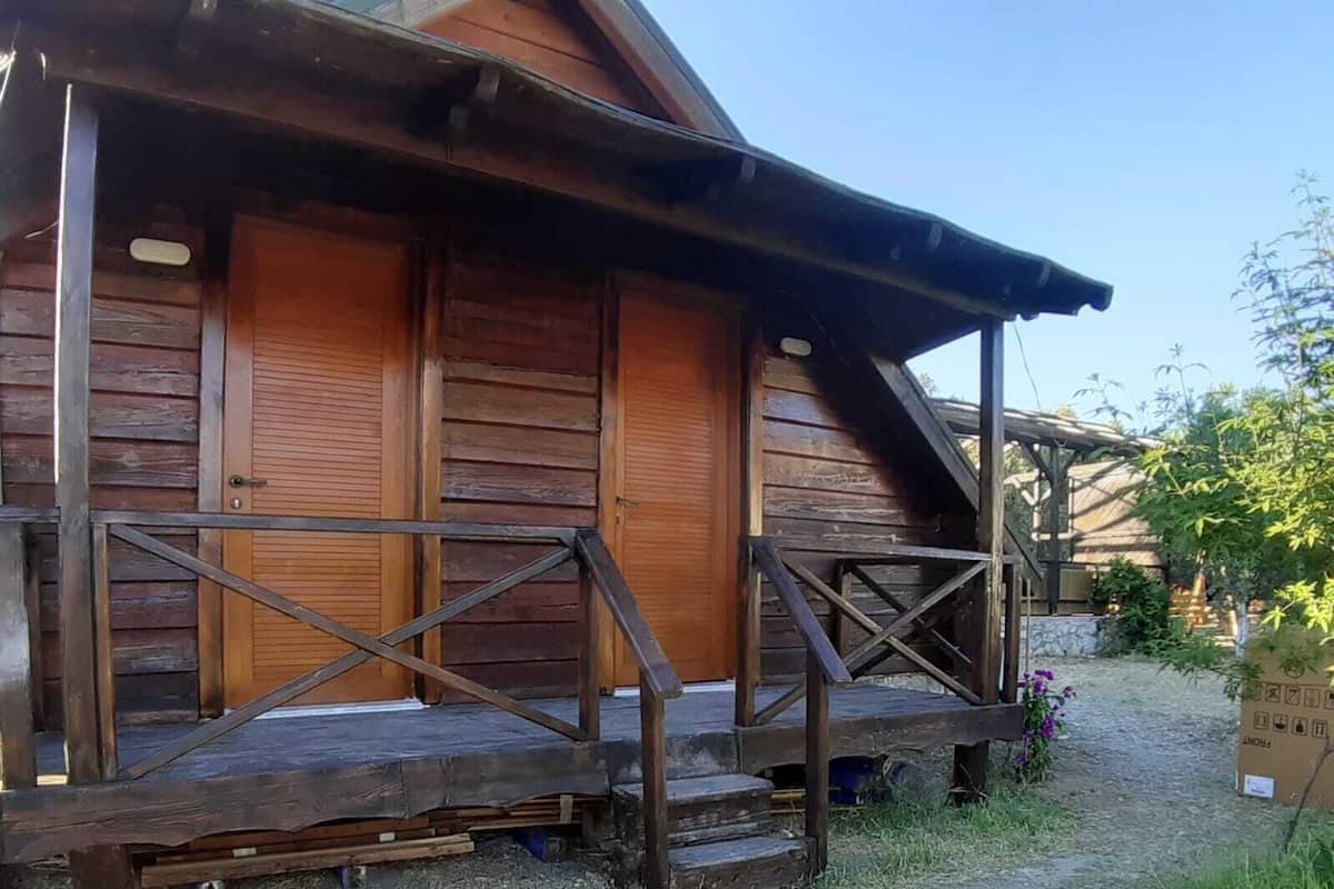Economy Bungalow, 1 Bedroom | 1 bedroom, bed sheets