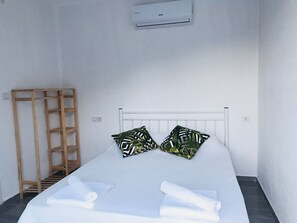 Economy Apartment | 1 bedroom, bed sheets