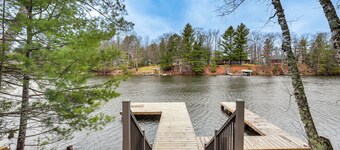 NEU! Ufergegend Eagle River Lake Home w / Boat Dock