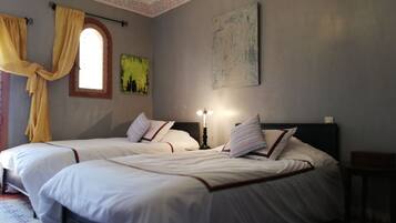 Phòng | Truy cập Internet không dây miễn phí, bộ trải giường