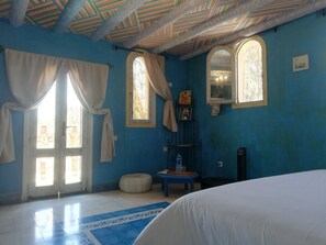 Quarto casal | Wi-Fi de cortesia, roupa de cama