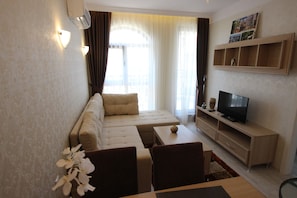 Luxury Apartment, Balcony