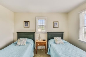 4 Schlafzimmer, Bügeleisen/Bügelbrett, kostenloses WLAN, Bettwäsche