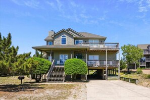 Exterior - Willes-Easy walk to beach 2 suites Community Pool, Tennis and more (Duck)