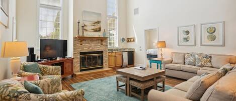 Fernseher, Kamin, DVD-Player, Stereoanlage