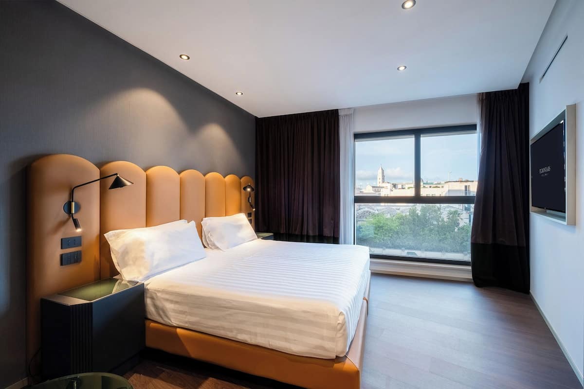 고급 침구, 오리/거위털 이불, 필로우탑 침대, 미니바