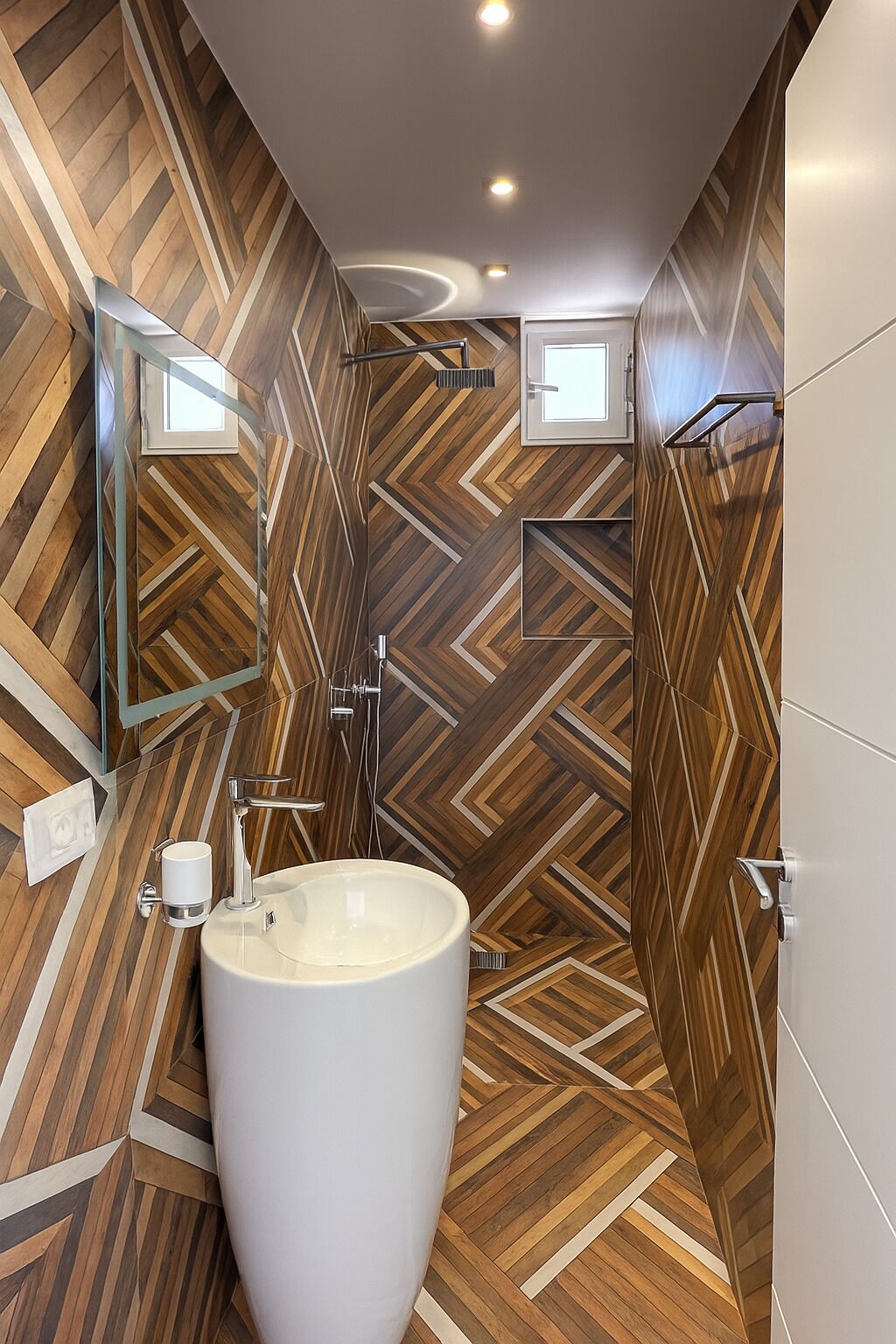 豪華雙人房, 陽台, 海景 | 浴室 | 淋浴設備、吹風機、坐浴桶、毛巾