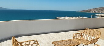 Oceanic Luxury Apartments