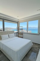 Deluxe Double Room, Balcony, Sea View | 1 bedroom, desk, iron/ironing board, free WiFi