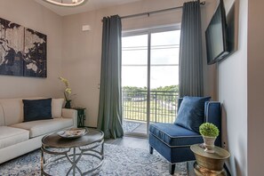 电视、智能音箱