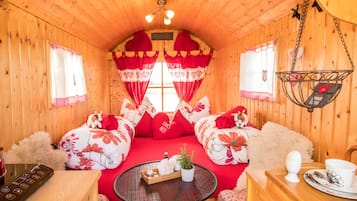Mobile home - 1 queensize-seng (Schäferwagen für Zwei) | Mørklægningsgardiner, gratis baby-/barnesenge, gratis Wi-Fi, sengetøj