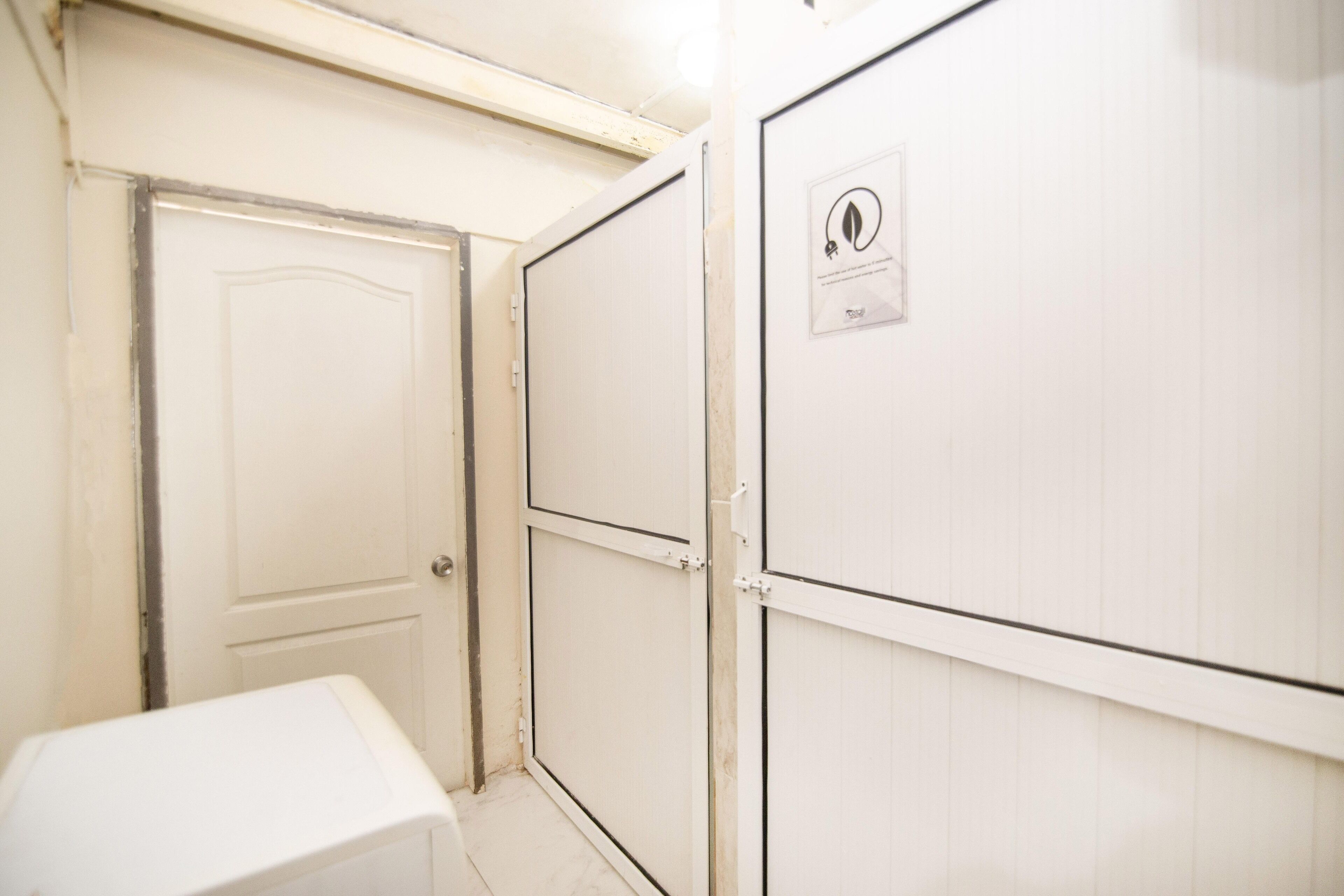 Basic Shared Dormitory (Women Only) | Bathroom | Shower, free toiletries, hair dryer