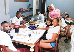 Daily full breakfast (TRY 20 per person)