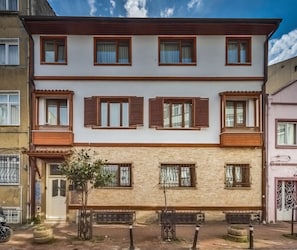 Front of property - Garden Apart (Istanbul)