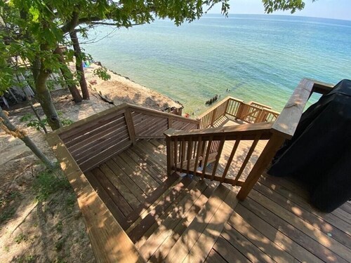 Lakefront Beach Resort,Huge Deck & Amazing Sunsets