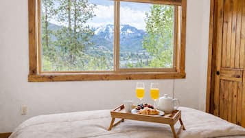 4 habitaciones, escritorio, tabla de planchar con plancha y wifi gratis