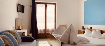 Laugen Cafe Pizza BB