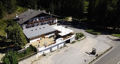 Laugen Cafe Pizza BB