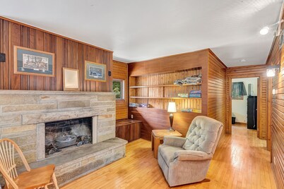 Door County Cabin on the Water