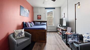 1 bedroom, iron/ironing board, free WiFi, bed sheets