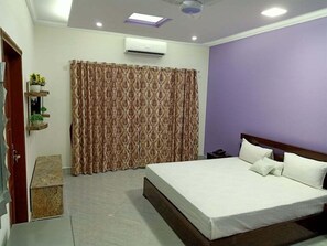 Executive Double Room - Al Burhan Express Hotel (Lahore)