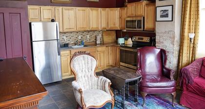 Charming and spacious mountain getaway in the heart of the San Juans.