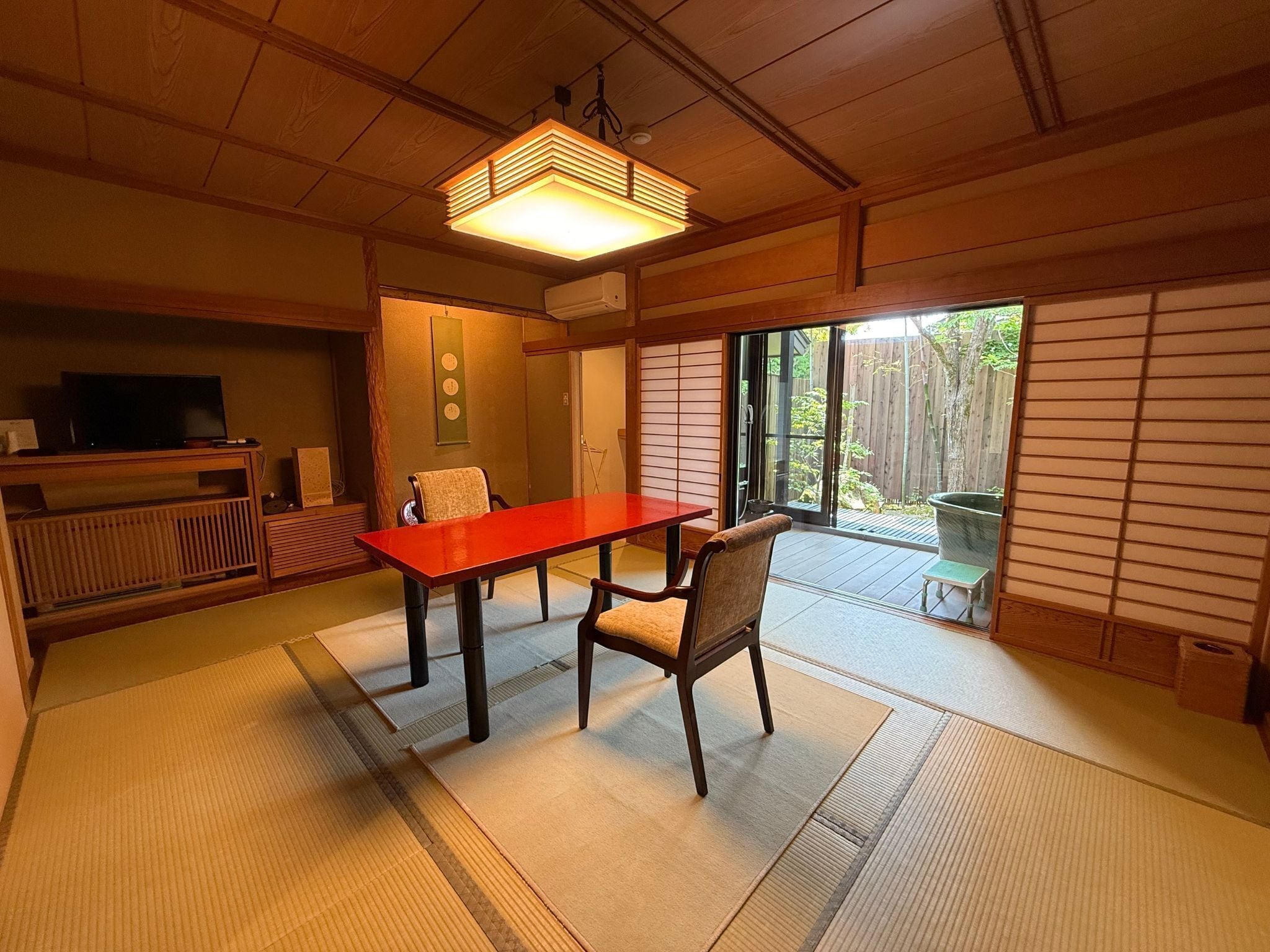 Room with Half-Open-Air Bath~ [Tachibana] 10 tatami mats + 9 tatami mats