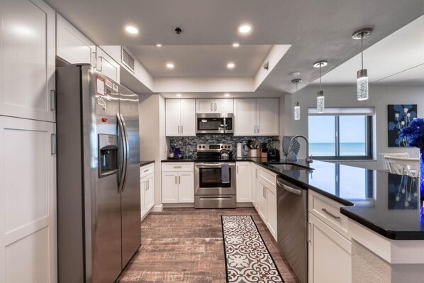 Fridge, microwave, oven, stovetop