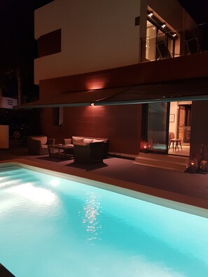 Outdoor pool, a heated pool - BEAUTIFUL MODERN VILLA PRIVATE POOL CLOSE TO THE BEACH, GOLF, SHOPS  (Orihuela Costa)