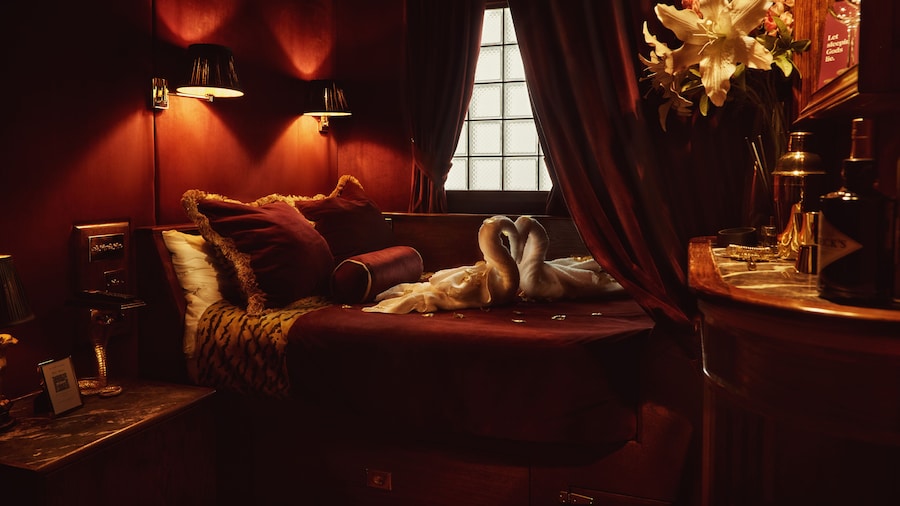 House of Gods Hotel