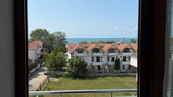 Habitación familiar | Cortinas blackout y ropa de cama